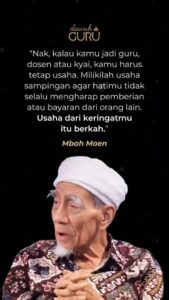 Poster quote KH Maimoen Zubair tentang pentingnya memiliki usaha sampingan bagi guru, dosen, dan kyai.